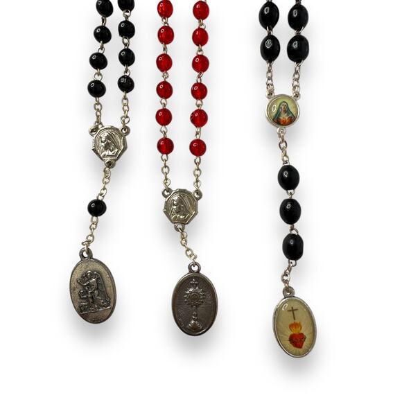 Vintage Religious Jewelry Lot Rosary Medallions lot of 6 #7 - Picture 7 of 7